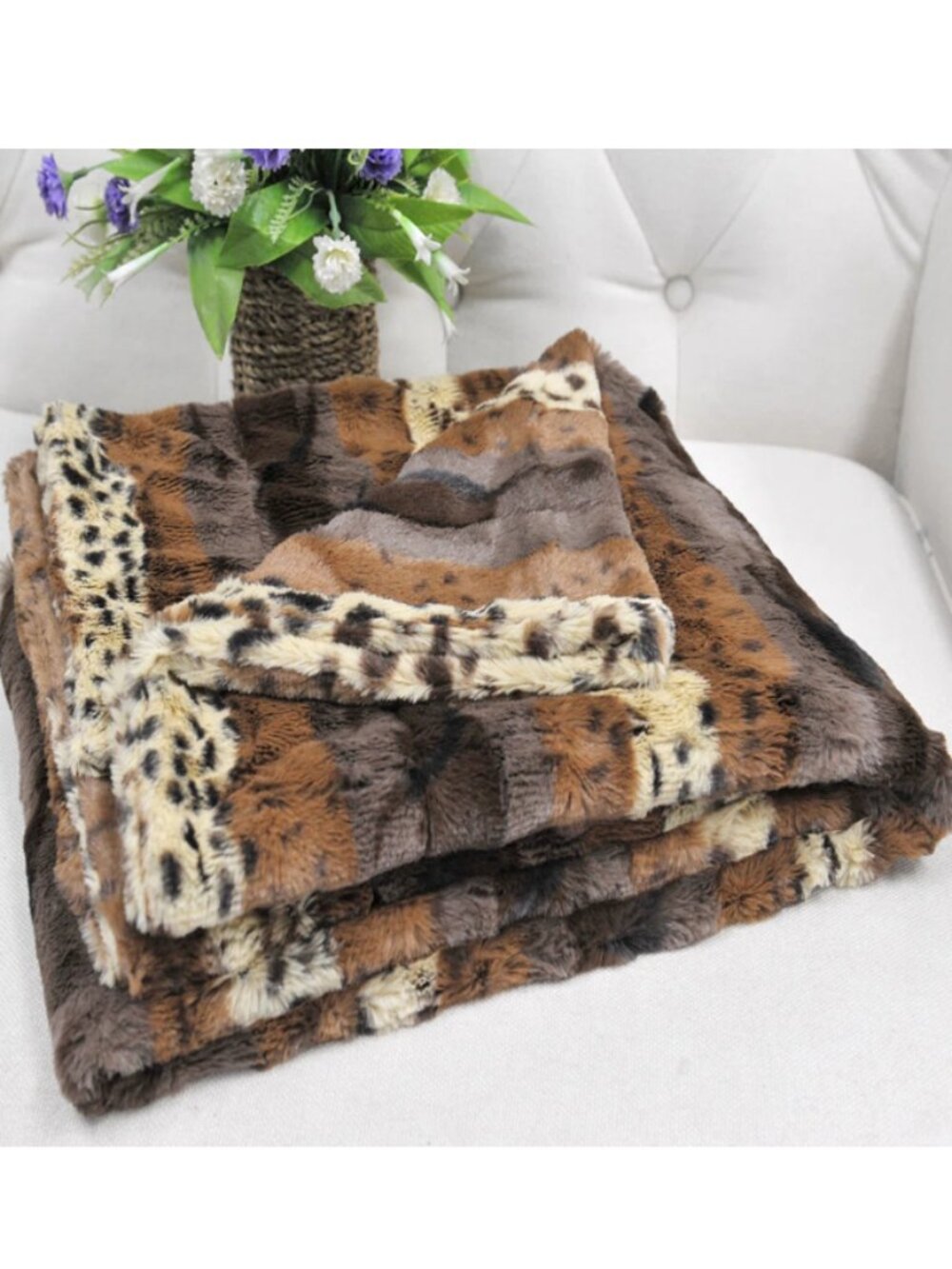 Animal Printed Double Sided Faux Fur Throw 50X60 NWT - Picture 11 of 16
